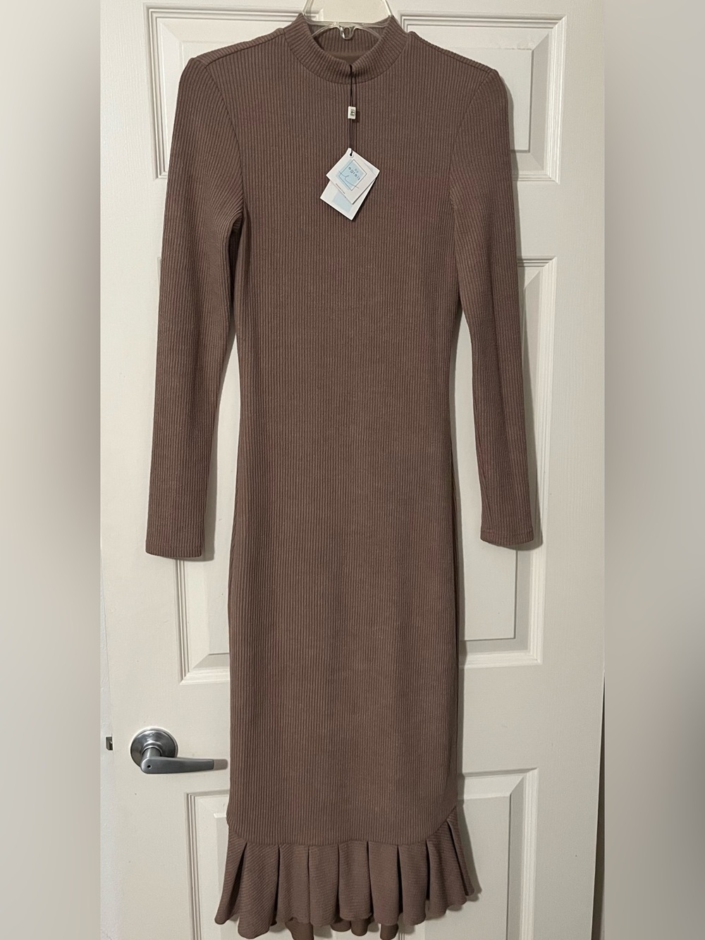 By Egreis Ribbed Knit Mock Neck Ruffe Hem Long Sleeve Sweater Dress Taupe NEW